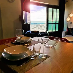 Apartment Modern & Bright Flat - 2 Min From The Sea, Savona